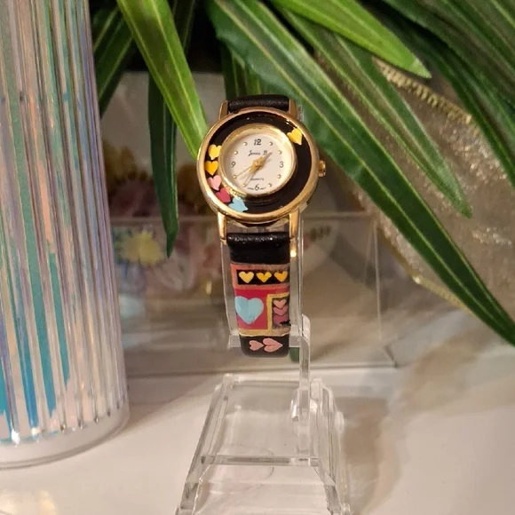 Jennie b. Painted Hearts Gold and Black Wearable Watch New Battery Works - Picture 1 of 6
